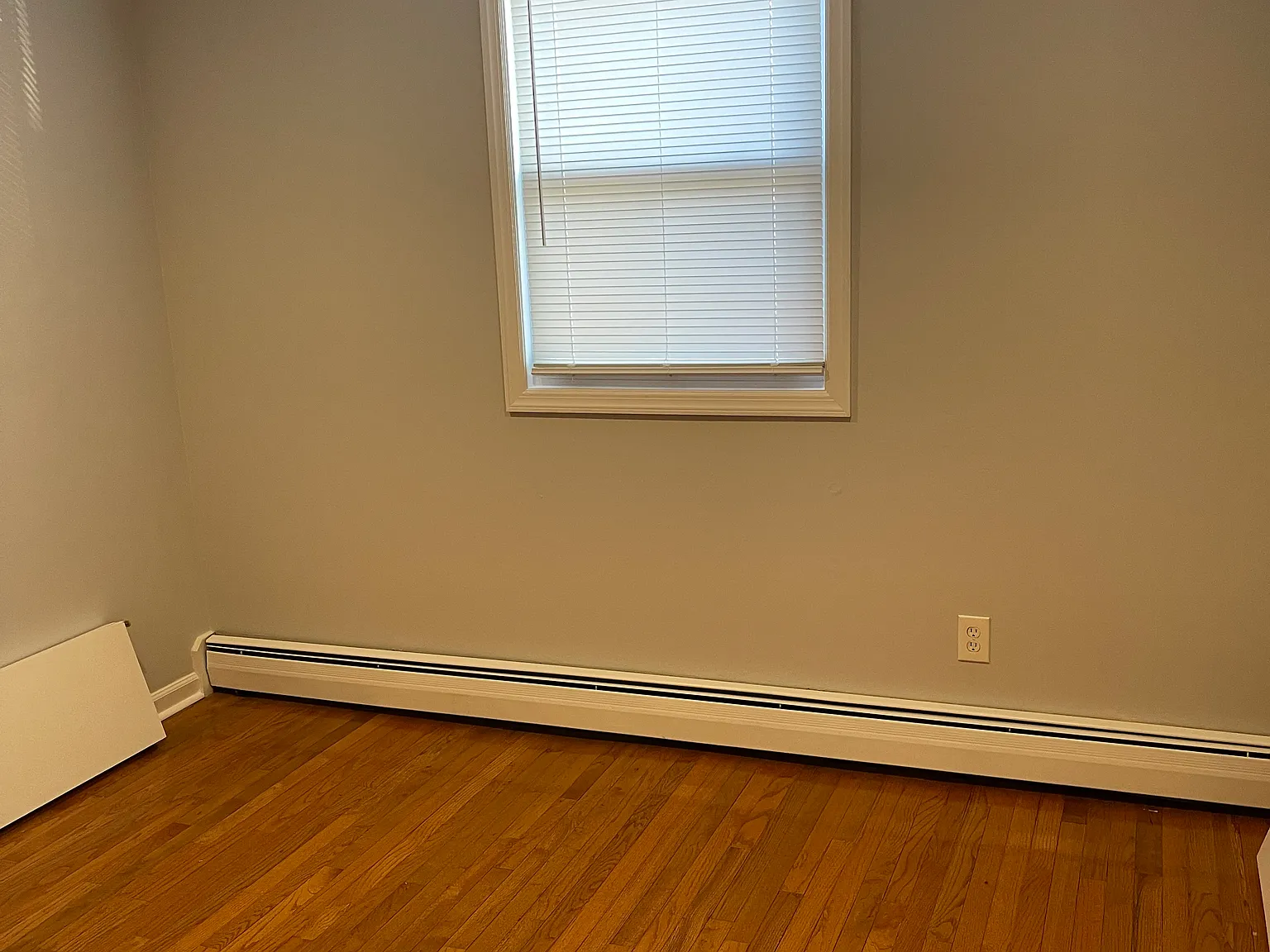 2 bed, 950 sqft, $1,650 — Photo 3