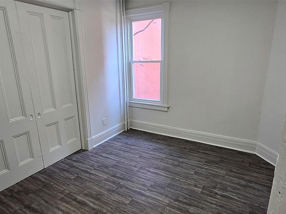 5th image of 85 City Terrace