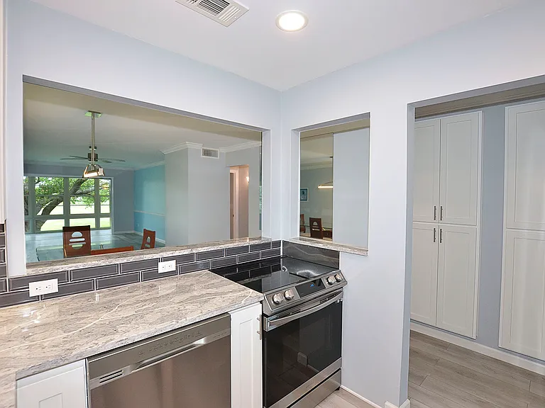 50 Woodland Dr #207 — Photo 2