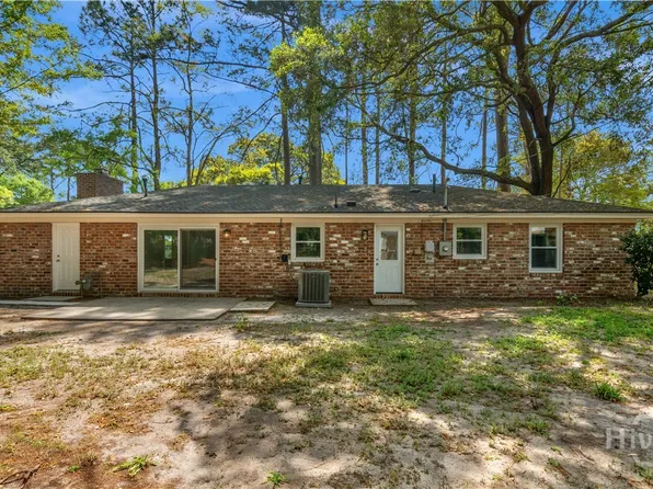 4 Sheridan Circle, Savannah, GA 31405