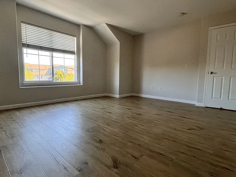 2364 Millstream Ln — Photo 22