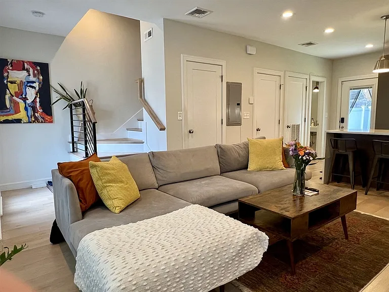 56 Robey St #56 — Photo 4