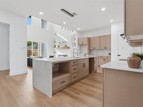 5th image of 7817 Red Spring Rd