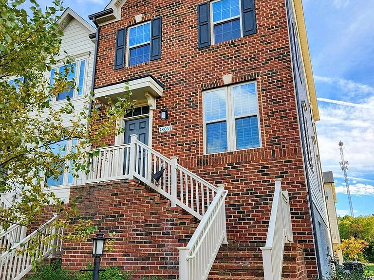 18091 Red Cedar Rd — Photo 2