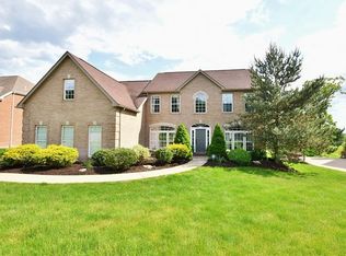 336 Hollydale Cir, Pittsburgh, PA