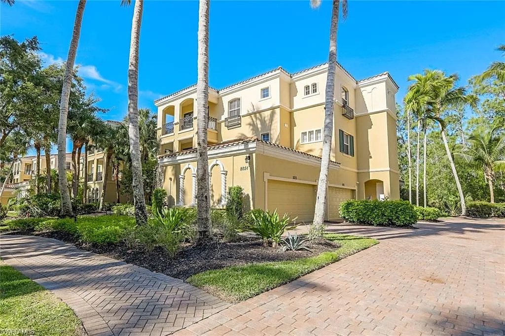 3 bed, 2.0 bath, 2502 sqft, $18,000 — Photo 1