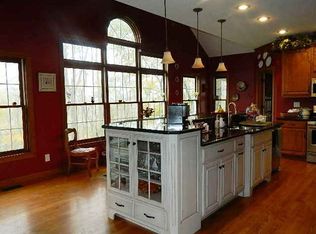 12553 N Camelot Trl, Milford, IN