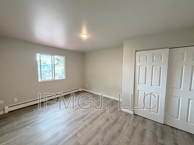 3246 Downey Ct #4 — Photo 6