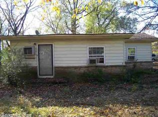 1209 Parker Rd, Russellville, AR 72801