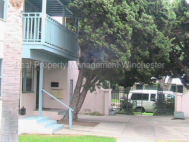 2nd image of 512 Kelly St APT A
