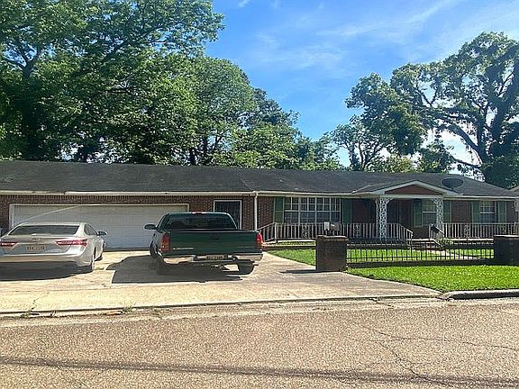 2nd image of 1358 East Ave