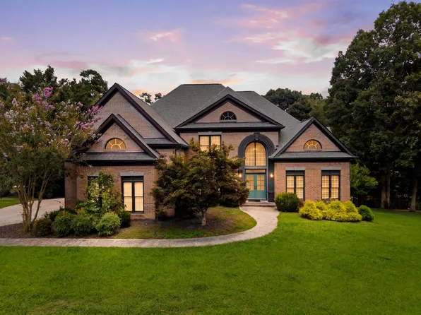 9221 Hidden Mountain Dr, Chattanooga, TN 37421