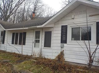 3872 Hunt Rd, Lapeer, MI 48446