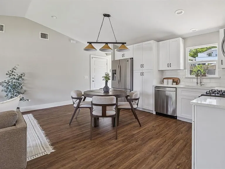 3703 Tower View Ct — Photo 9