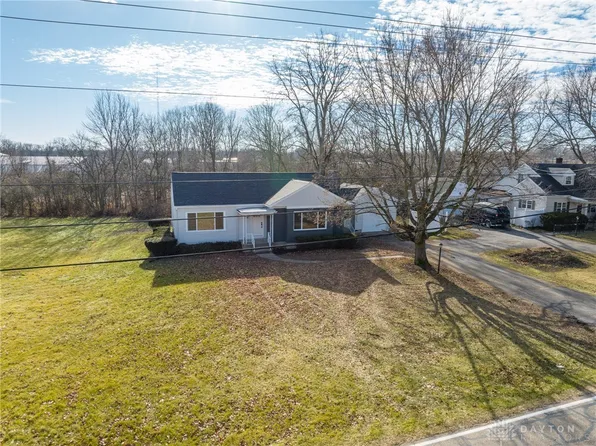 6132 Brookville Salem Rd, Clayton, OH 45315