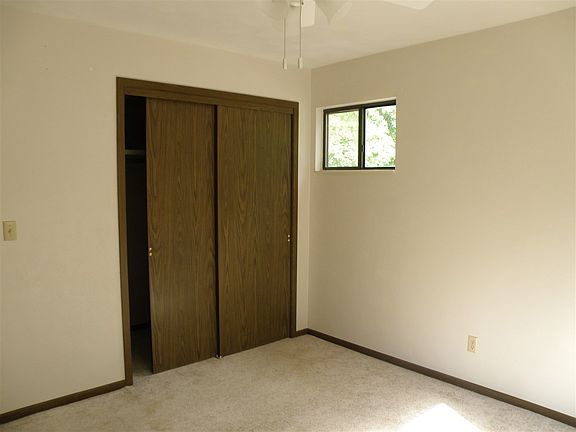 3rd image of 20 Cherry Hill Ct #106