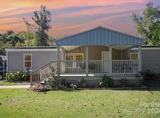 1036 Lakeland Ave, Lincolnton, NC 28092