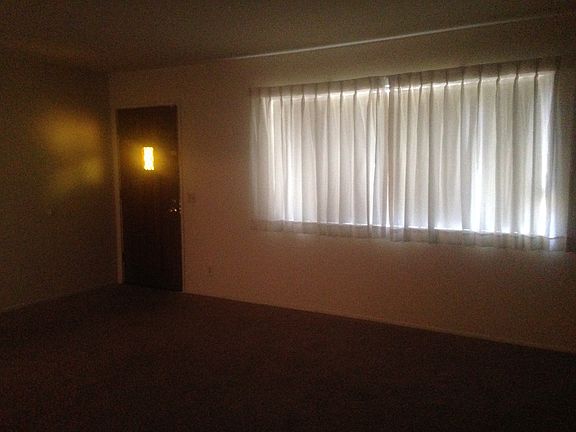 5th image of 330 W Mountain View Ave