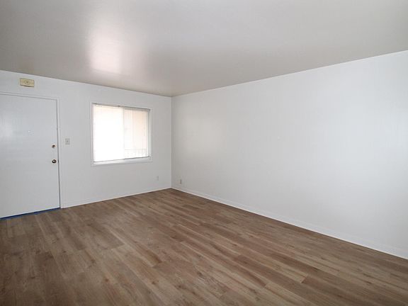 4th image of 33 E Empire St #301