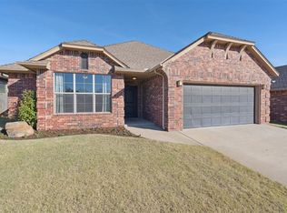 20611 W Frontier Pl, Harrah, OK 73045