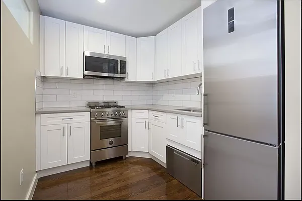 Rented by REAL New York | media 10