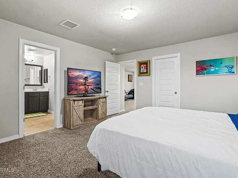 1048 Nepal Sky St — Photo 28