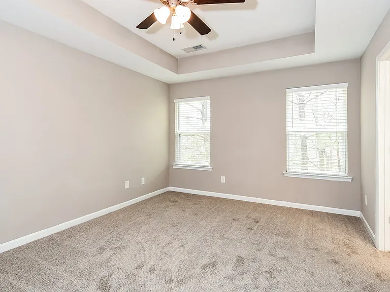 602 Fieldcrest Dr — Photo 9