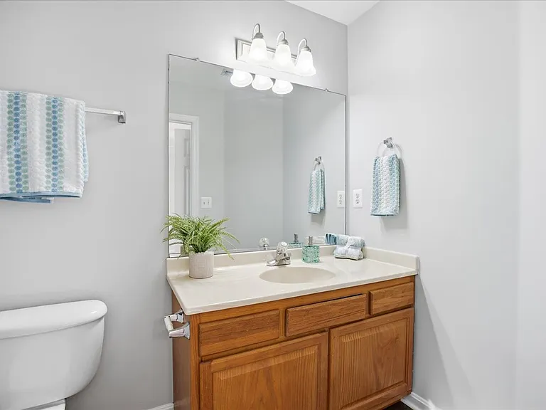 8000 Delores Ct — Photo 10