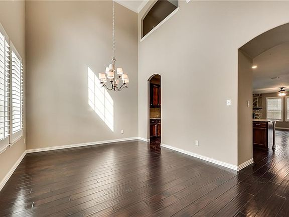 3rd image of 3204 Franklin Ave