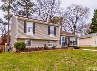 1620 Riverknoll Dr, Raleigh, NC 27610