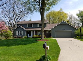 7621 Woodvale St SE, Grand Rapids, MI 49546