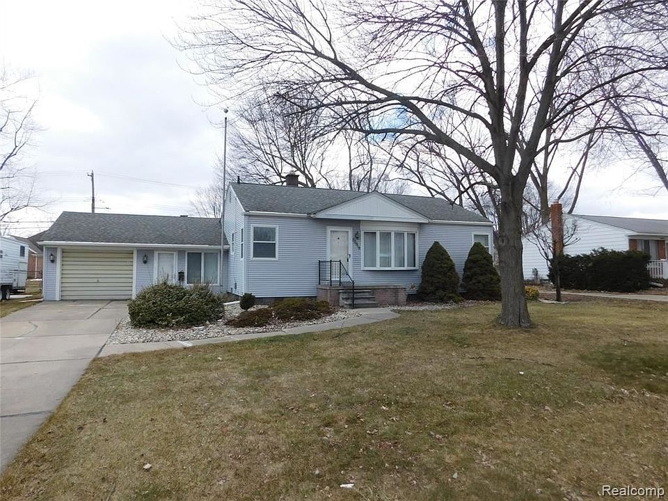 1st image of 22918 Masonic Blvd