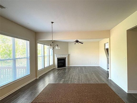 5th image of 2133 Worrall Hill Dr