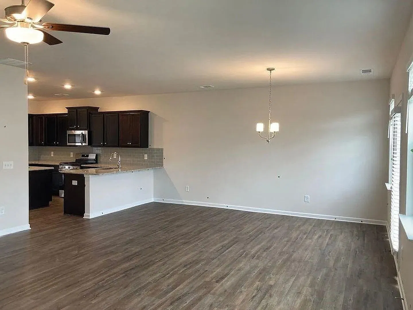 Charming 3BR House in Dawsonville — Photo 3