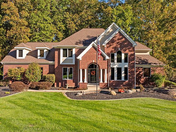 3rd image of 2615 Aikin Cir S