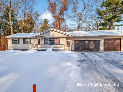 15881 Groesbeck St, Grand Haven, MI, 49417