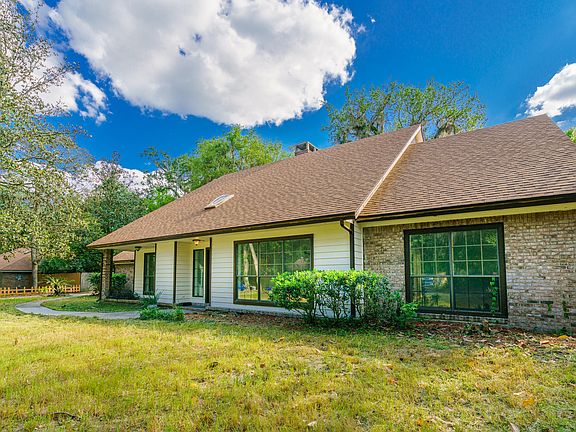 3rd image of 2548 Windwood Ln