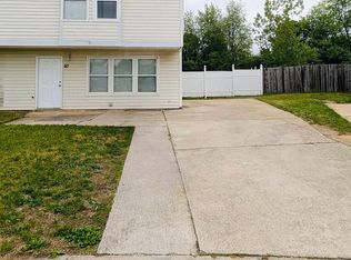 60 Farmhouse Rd, Sicklerville, NJ 08081