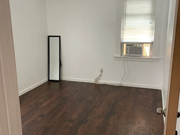287 S Clinton St #2 — Photo 6
