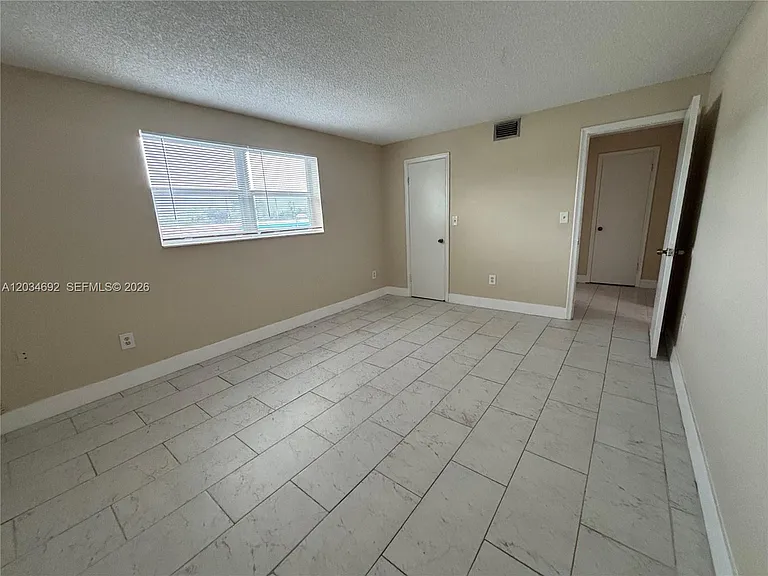 6601 SW 18th St #206 — Photo 7
