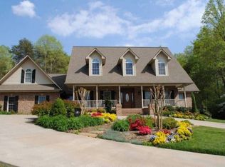 49 Dry Branch Ln, Blue Ridge, GA 30513