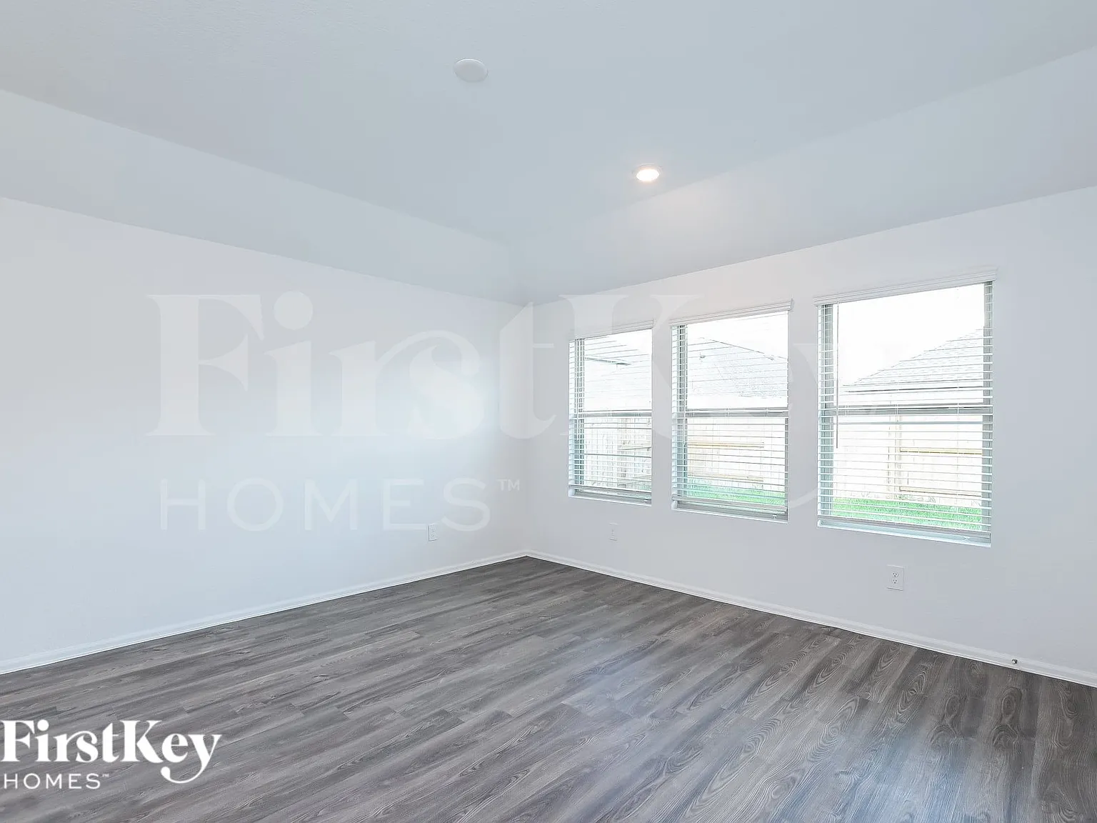 3 bed, 2.0 bath, 1682 sqft, $1,715 — Photo 4