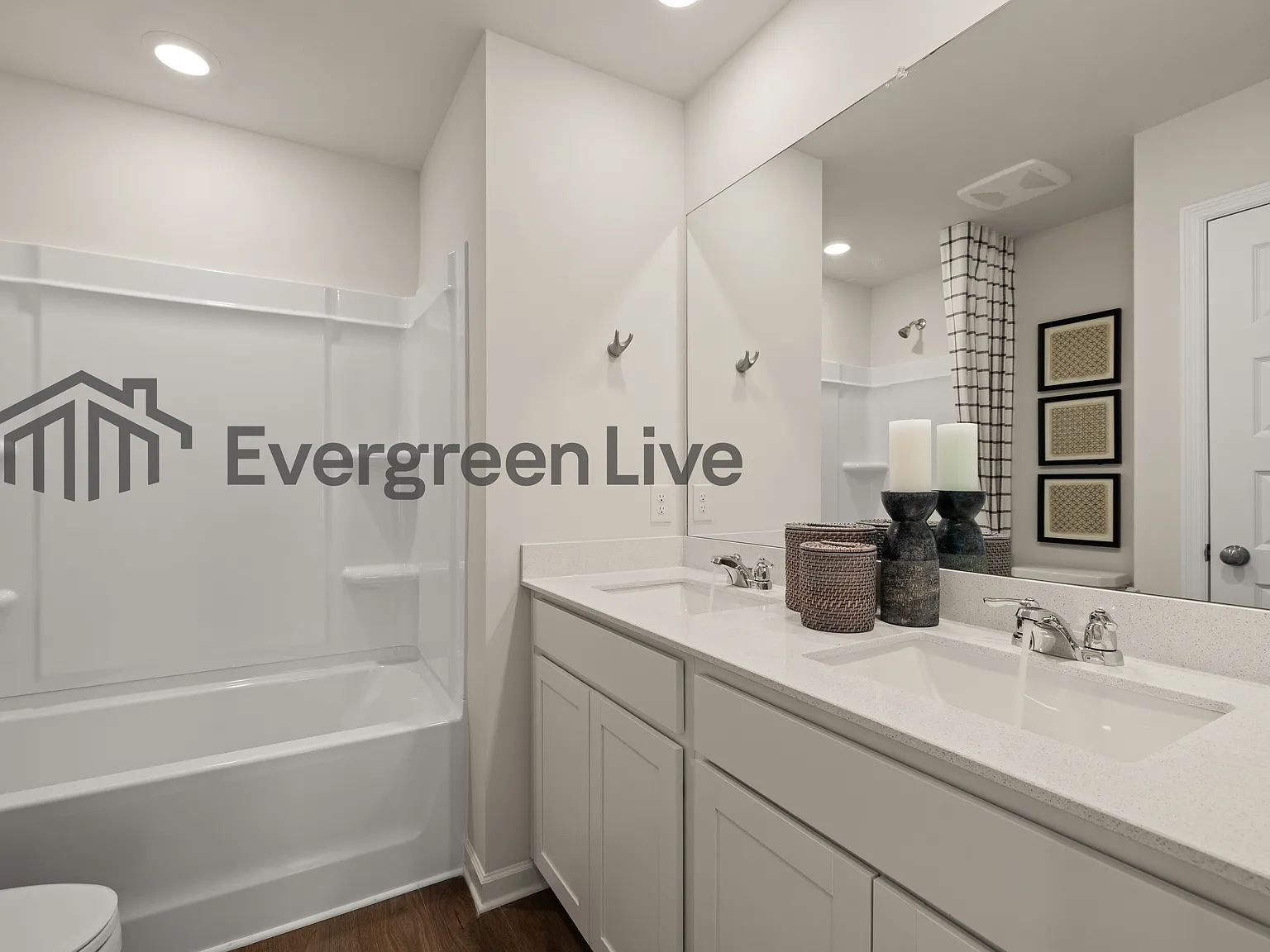4 bed, 2.5 bath, 1828 sqft, $1,755 — Photo 3
