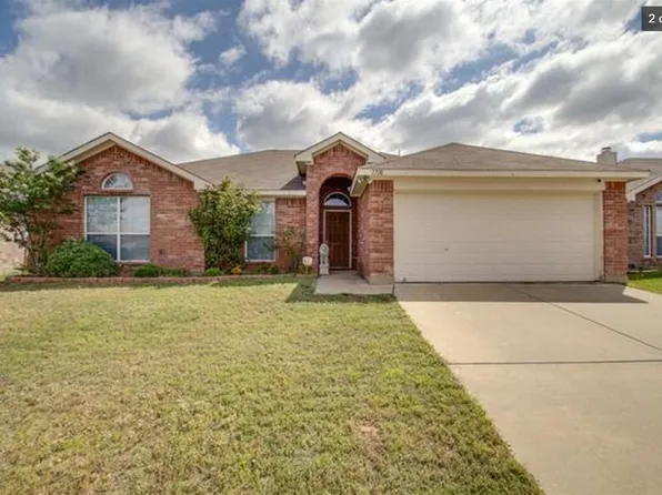 1718 La Caya Dr, Mansfield, TX 76063