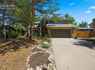 927 Oakwood Dr, Castle Rock, CO 80104