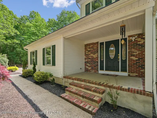 10 Jacob Drive, Perrineville, NJ 08535