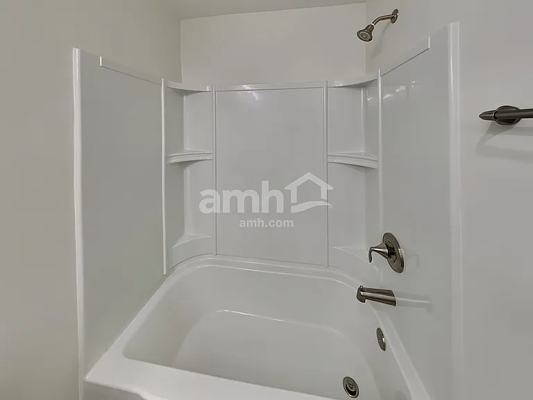 5816 Zurich Rd — Photo 18
