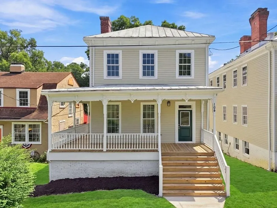 104 E Fillmore St
