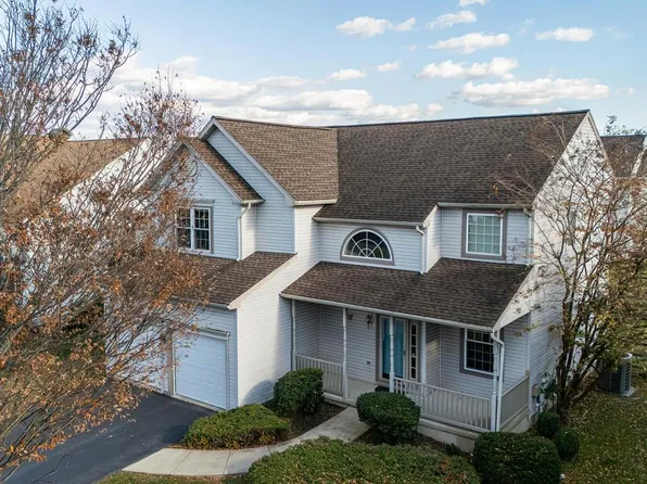 10 Lotus Cir N, Bear, DE 19701