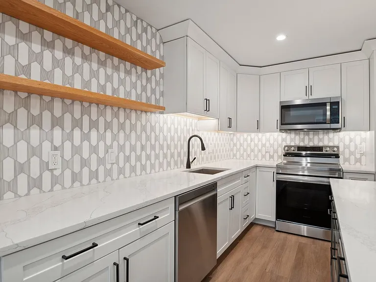 Chestnut Road Apartments — Photo 17